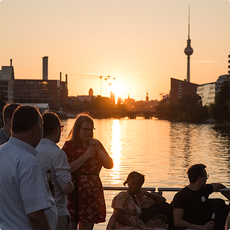 Das Team von samecon während einer Firmenfeier.